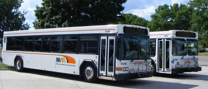 MVTA Gillig Advantage 4346 & New Flyer D35LF 4123